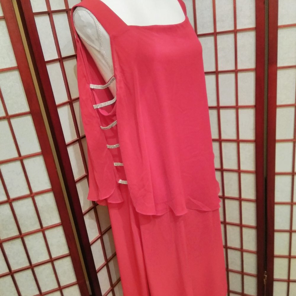 NEW RED COCKTAIL DRESS 20